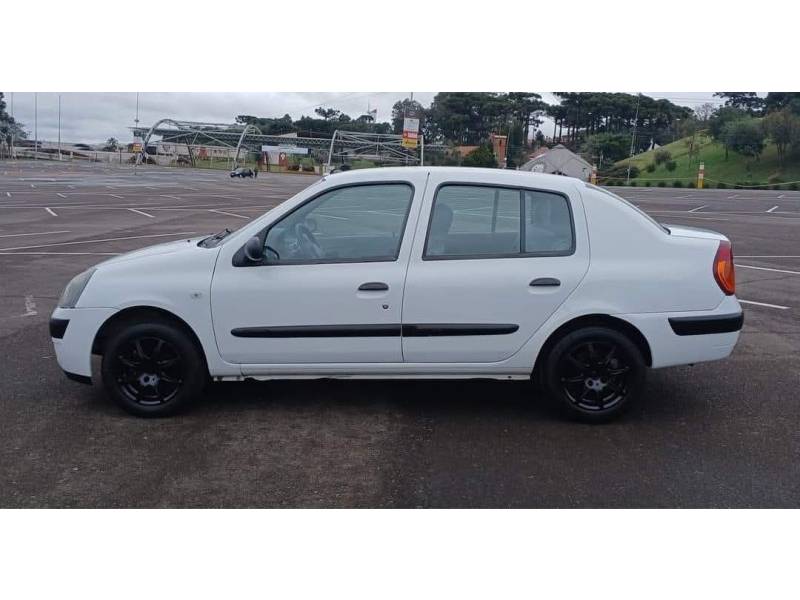 RENAULT - CLIO - 2003/2003 - Branca - R$ 19.000,00