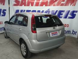 FORD - FIESTA - 2013/2014 - Prata - R$ 33.900,00