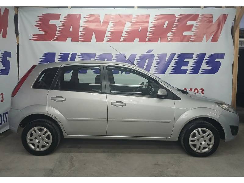FORD - FIESTA - 2013/2014 - Prata - R$ 33.900,00